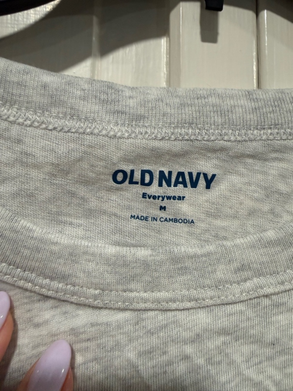 Set of 3 old navy every wear t shirts size medium NWOT - Picture 3 of 4